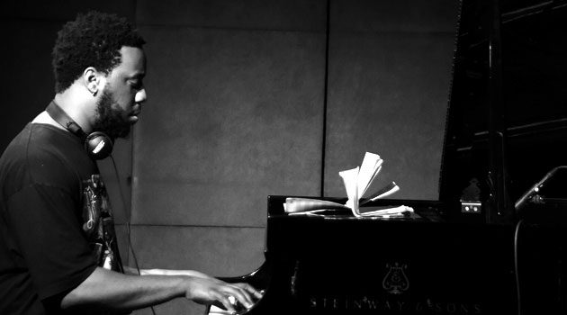 Robert Glasper “Covered (The Robert Glasper Trio recorded live at Capitol Studios)” – cover