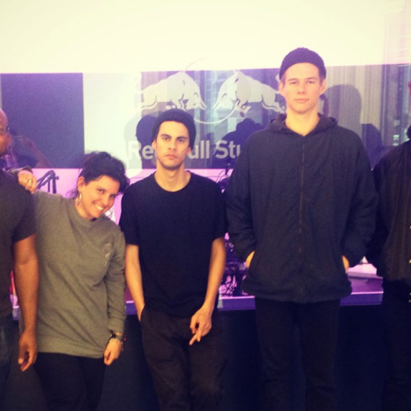 Flamingo FM w/ Dreams & Arkitekt cover